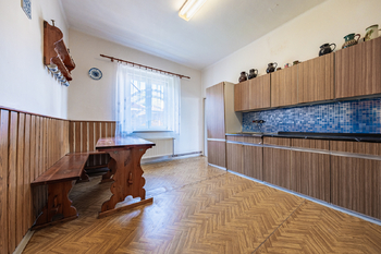 Prodej kancelářských prostor 260 m², Krupka