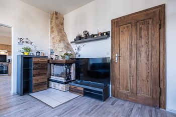 Prodej nájemního domu 260 m², Krupka