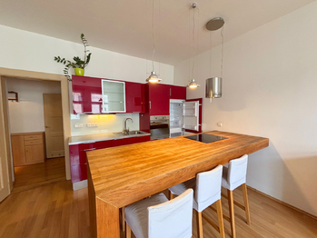 Pronájem bytu 2+kk v osobním vlastnictví 60 m², Praha 2 - Vinohrady