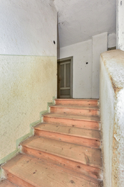 Schody do patra - Prodej domu 125 m², Kadov