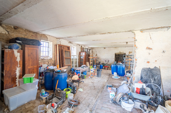 Vnitřní část vedlejších staveb - Prodej zemědělského objektu 236 m², Vilémov