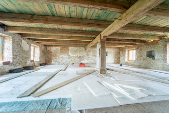 Vnitřní část domu (patro) - Prodej zemědělského objektu 236 m², Vilémov