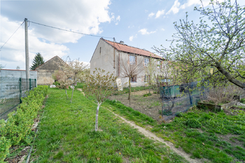 Pozemek za domem a dům - Prodej zemědělského objektu 236 m², Vilémov