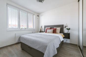 Prodej bytu 3+kk v osobním vlastnictví 73 m², Praha 10 - Vršovice