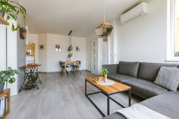 Prodej bytu 3+kk v osobním vlastnictví 73 m², Praha 10 - Vršovice