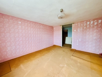 Obývací pokoj 1.NP 3 - Prodej domu 150 m², Čelčice