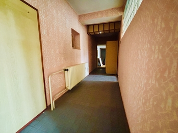 Chodba v 1.NP 2 - Prodej domu 150 m², Čelčice