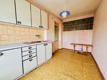 Kuchyně 1.NP - Prodej domu 150 m², Čelčice