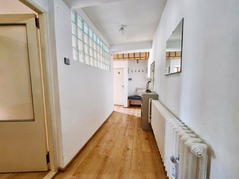 Chodba v 1.NP VIZUALIZACE - Prodej domu 150 m², Čelčice