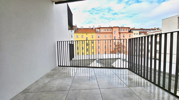 Pronájem bytu 1+kk v osobním vlastnictví 38 m², Praha 2 - Nové Město