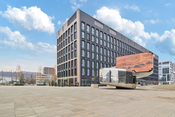 Pronájem kancelářských prostor 319 m², Praha 8 - Karlín