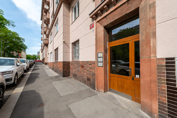 Prodej bytu 3+kk v osobním vlastnictví 60 m², Praha 10 - Vršovice