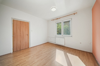 Prodej světlého bytu s balkonem, 56 m², Tovární, Olomouc – Hodolany - Prodej bytu 2+1 v osobním vlastnictví 56 m², Olomouc