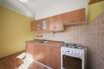 Prodej světlého bytu s balkonem, 56 m², Tovární, Olomouc – Hodolany - Prodej bytu 2+1 v osobním vlastnictví 56 m², Olomouc