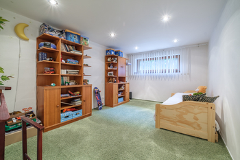 Prodej domu 205 m², Smolnice