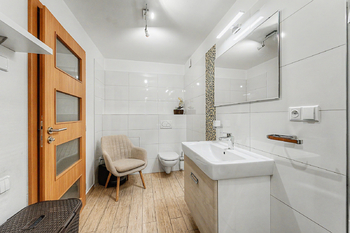 Prodej domu 224 m², Račice