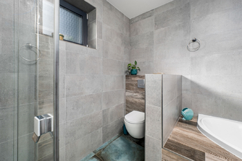 Koupelna + WC - Prodej domu 136 m², Srubec