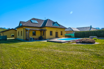 Prodej domu 142 m², Mačkov