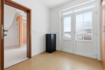 Pronájem domu 210 m², Jenišov
