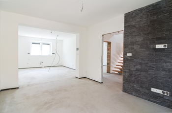 pohled z obýv.pokoje do kuchyně - Prodej domu 133 m², Hodonín