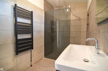 koupelna v přízemí - Prodej domu 133 m², Hodonín