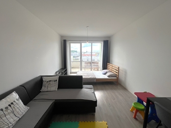 Pronájem bytu 1+kk v osobním vlastnictví 36 m², Chýně