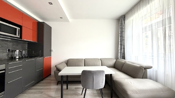 Pronájem bytu 2+kk v osobním vlastnictví 38 m², Praha 9 - Kyje