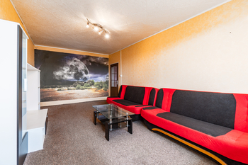 Obývácí pokoj - Prodej bytu 3+1 v osobním vlastnictví 70 m², Most
