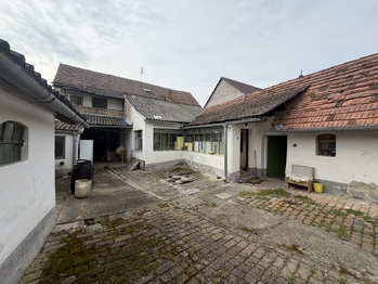 Prodej domu 218 m², Sobůlky
