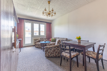 Obývací pokoj - Pronájem bytu 2+1 v družstevním vlastnictví 53 m², Praha 6 - Břevnov 