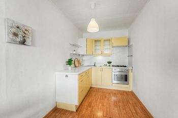 Prodej bytu 3+kk v osobním vlastnictví 66 m², Praha 10 - Petrovice