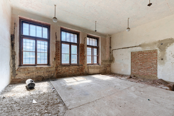 Prodej domu 557 m², Braňany