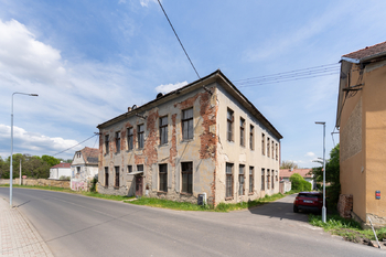 Prodej domu 557 m², Braňany