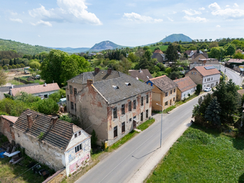 Prodej domu 557 m², Braňany