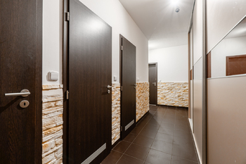 Prodej bytu 3+kk v osobním vlastnictví 91 m², Praha 4 - Újezd u Průhonic