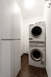 Prodej bytu 3+kk v osobním vlastnictví 91 m², Praha 4 - Újezd u Průhonic