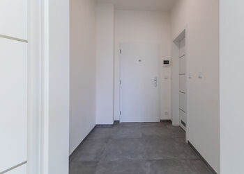 Pronájem bytu 1+kk v osobním vlastnictví 38 m², Roztoky