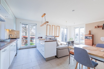 Kuchyně a obývací pokoj - Prodej domu 162 m², Přestavlky 