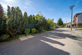 Pohled ulice - Prodej pozemku 481 m², Židlochovice