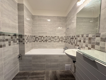 Pronájem bytu 2+kk v osobním vlastnictví 65 m², Praha 8 - Bohnice