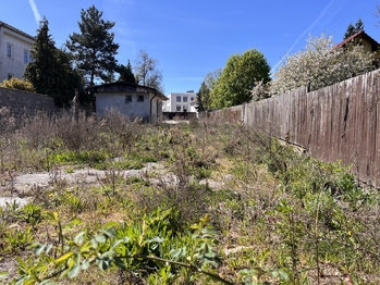 Prodej pozemku 954 m², Praha 9 - Satalice