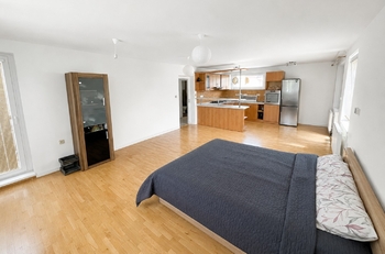 2NP: Obývací prostor s kuchyní - Prodej domu 285 m², Poděbrady