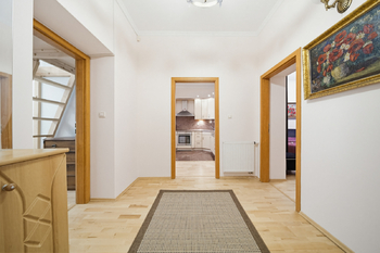 Prodej bytu 3+kk v osobním vlastnictví 89 m², Karlovy Vary