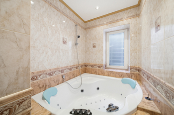 Prodej bytu 3+kk v osobním vlastnictví 89 m², Karlovy Vary