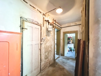 Suterén - Prodej domu 190 m², Jablonec nad Nisou