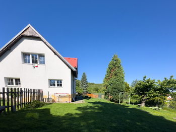 Prodej domu 130 m², Místo