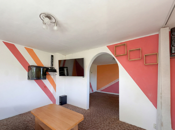 Prodej domu 130 m², Místo