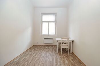 Pronájem bytu 1+1 v osobním vlastnictví 39 m², Praha 2 - Nusle