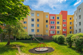 Prodej bytu 4+1 v osobním vlastnictví 74 m², Blatná