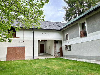 Průjezd stodolou VIZUALIZACE - Prodej domu 260 m², Brniště
